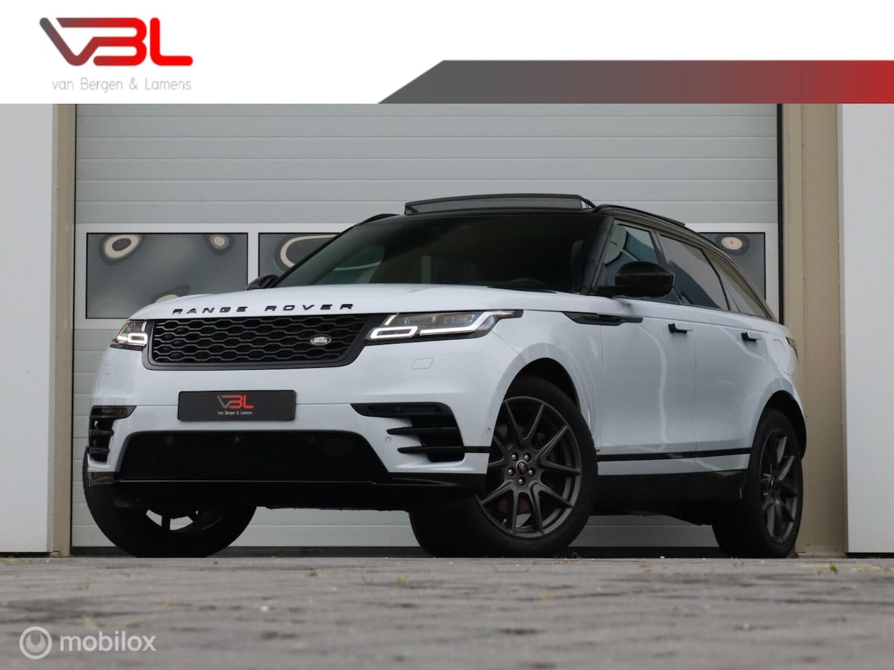 Land Rover Range Rover Velar - 2.0 P400e R-Dynamic Panoramadak - AutoWereld.nl