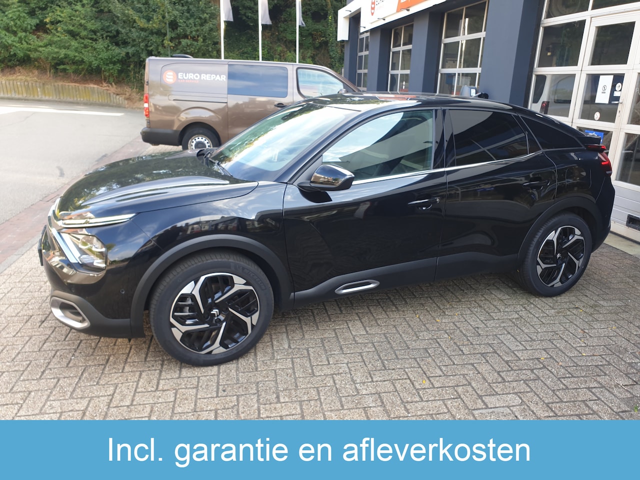 Citroën C4 - 1.2 Puretech Max 130 pk All-in prijs Navigatie/Head up display/Camera/Sensoren - AutoWereld.nl