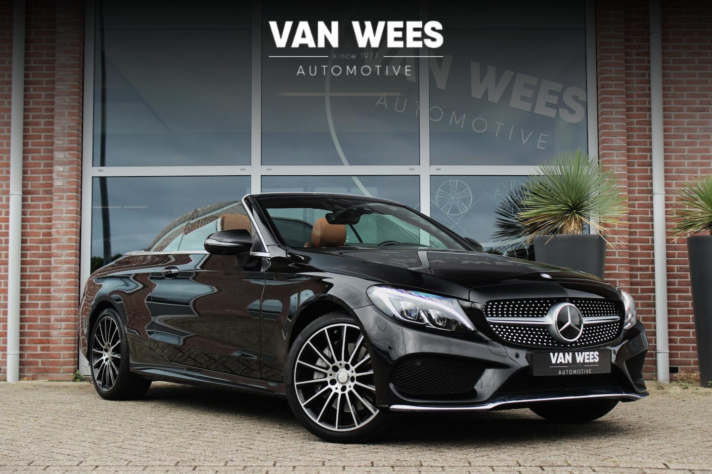 Mercedes-Benz C-klasse Cabrio - 400 4MATIC AMG | 360 camera | 19 inch | LED | 2e eigenaar | Origineel | ➡️ - AutoWereld.nl