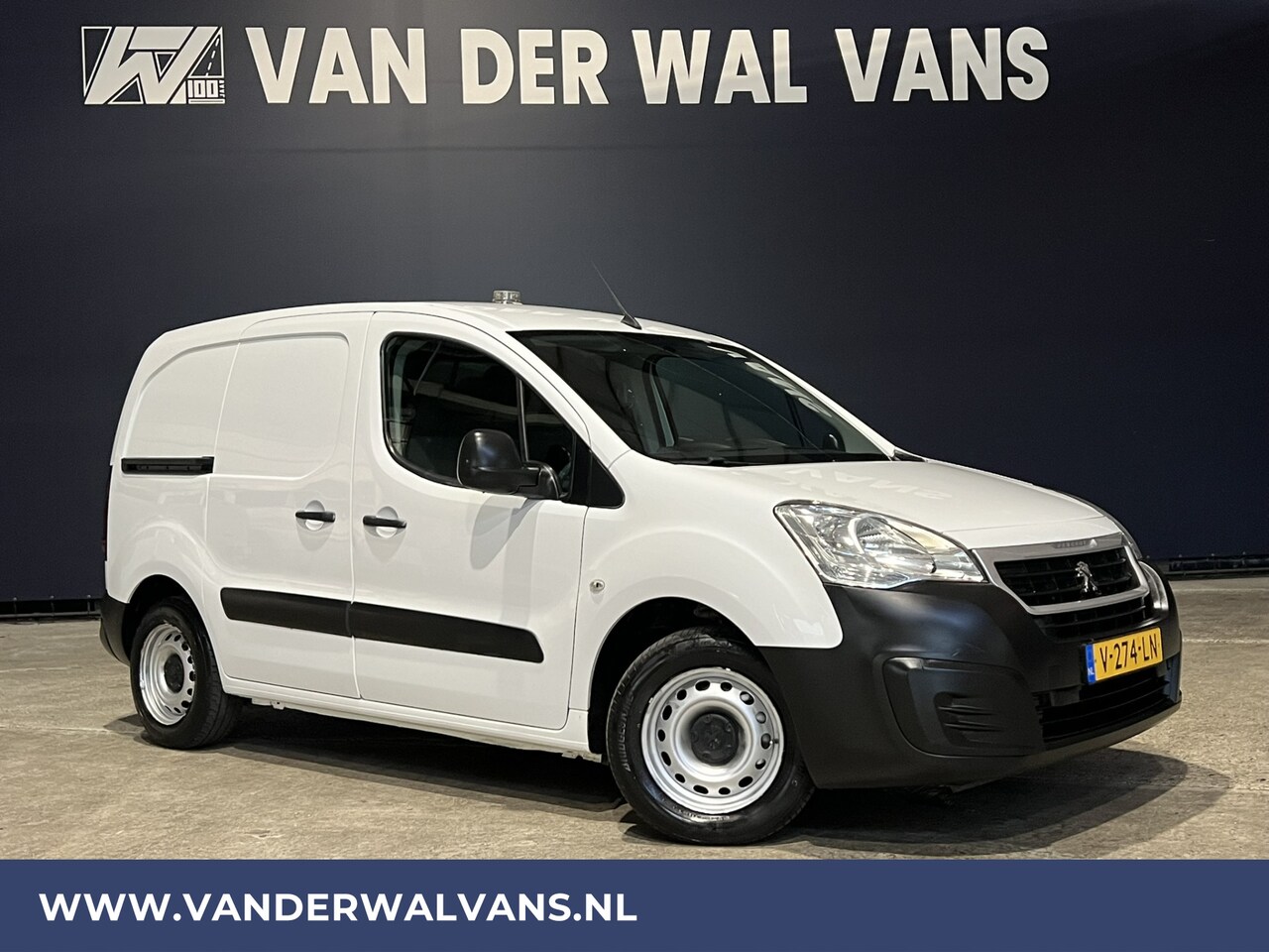 Peugeot Partner - 1.6 BlueHDi L1H1 Euro6 Airco | Navigatie | Trekhaak | Cruisecontrol | Apple Carplay Androi - AutoWereld.nl