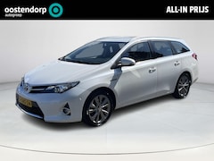 Toyota Auris Touring Sports - 1.8 Hybrid Executive | Navigatie | Achteruitrijcamera | Stoelverwarming