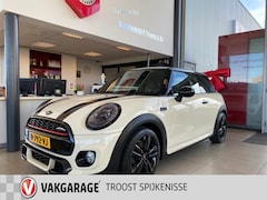 MINI Cooper - 1.5 Chili Serious Business, Navigatie, Parkeerhulp, Achter Sensoren, Sportstoelen&Stoelver