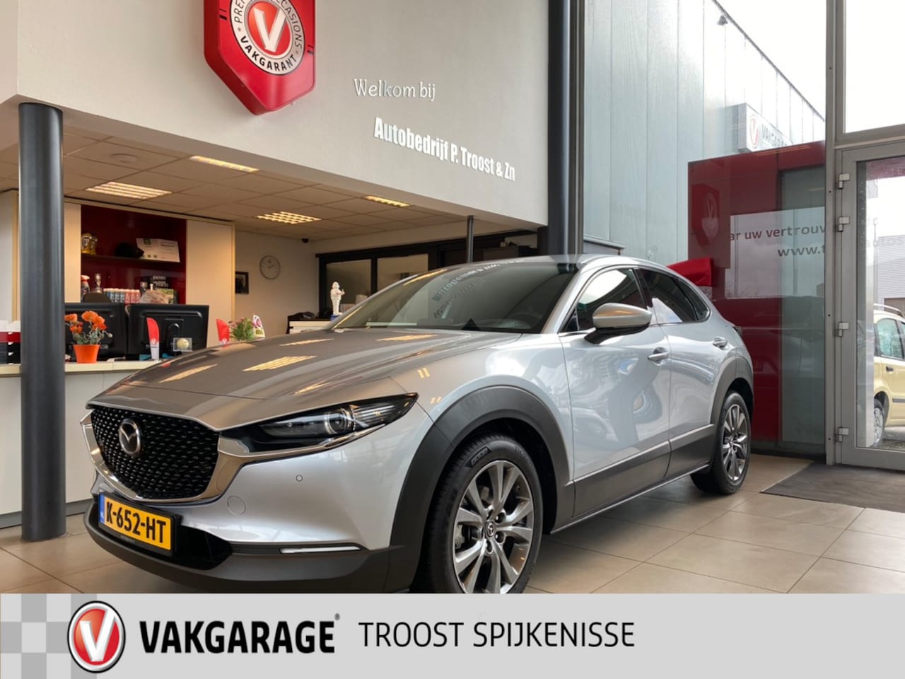 Mazda CX-30 - 2.0 SkyActiv-X Luxury 2.0 SkyActiv-X Luxury,Navigatie,Achteruitrijcamera,Bose,Trekhaak,Keyless Entry,Head-Up-Dis - AutoWereld.nl