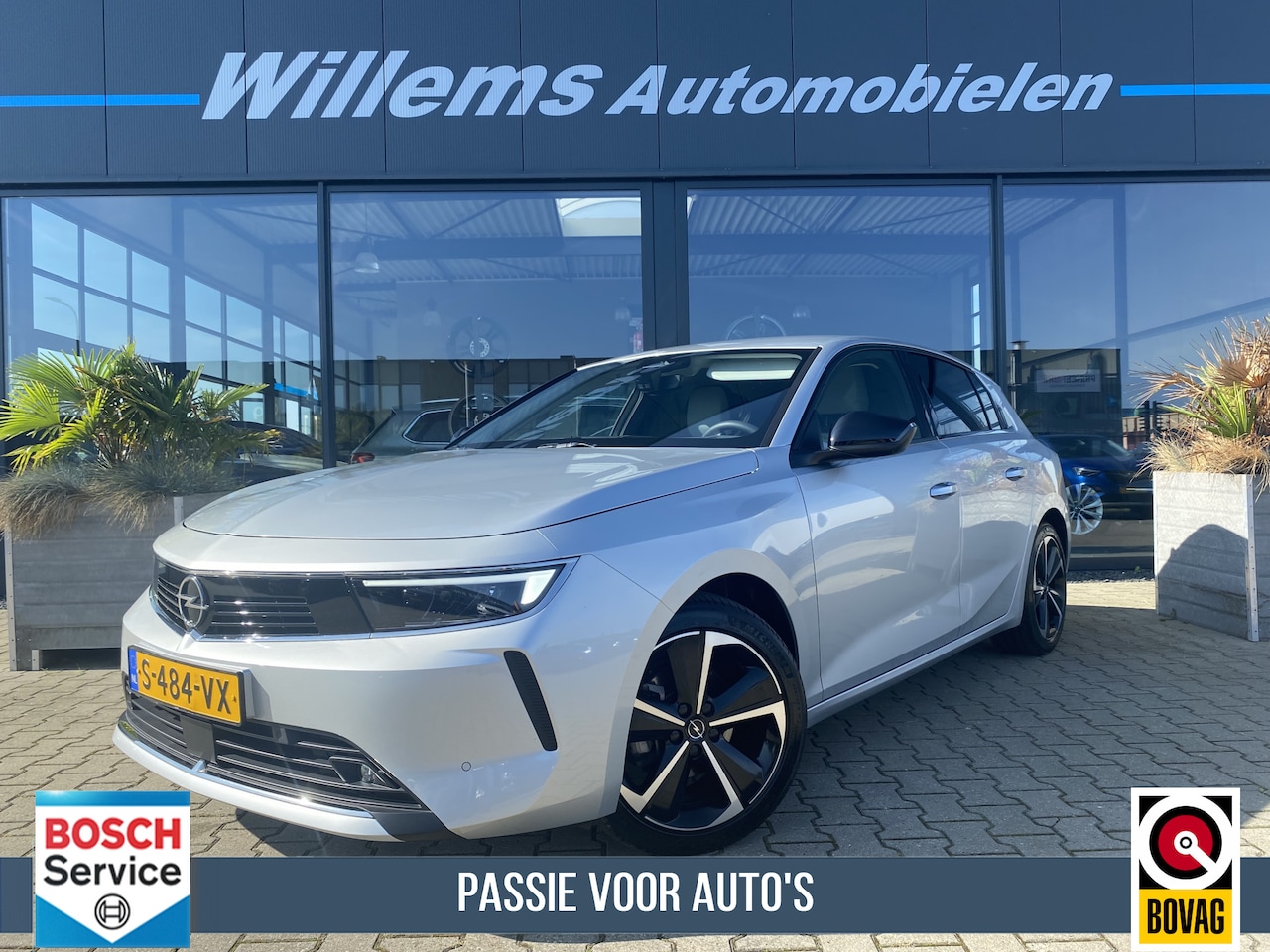 Opel Astra - 1.2 Elegance Navigatie, Pdc, Adaptive Cruise Control - AutoWereld.nl