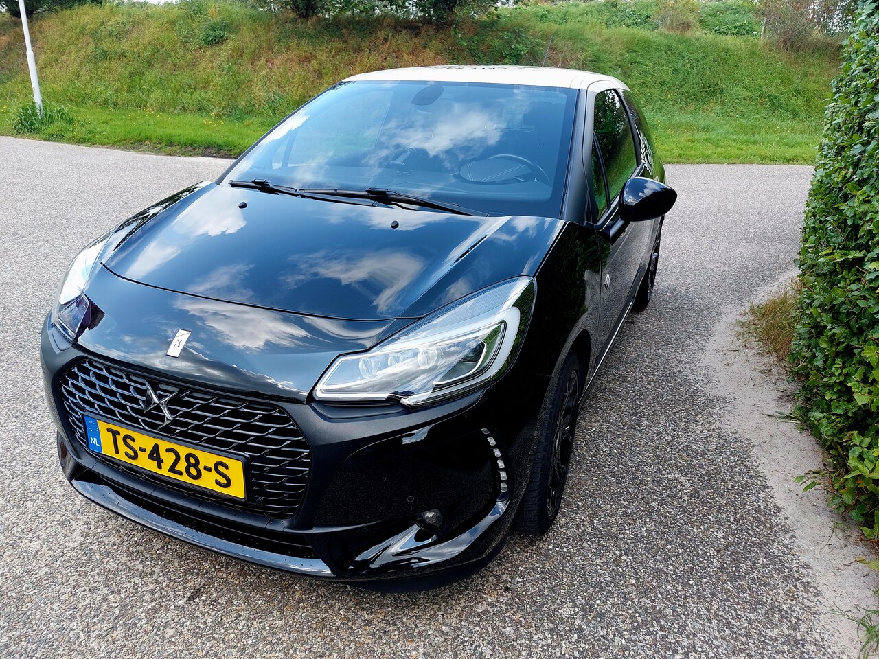 DS 3 - 1.2 PureTech Café Racer 110 pk - AutoWereld.nl