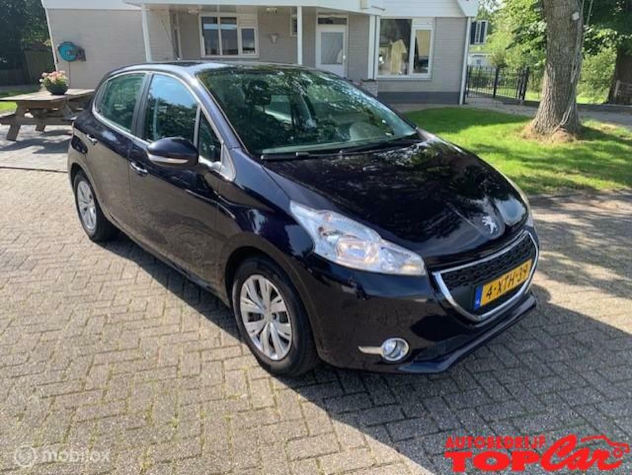 Peugeot 208 - 1.2 Vti Blue Lease 1.2 VTi Blue Lease, Cruise, Arco, Navigatie - AutoWereld.nl