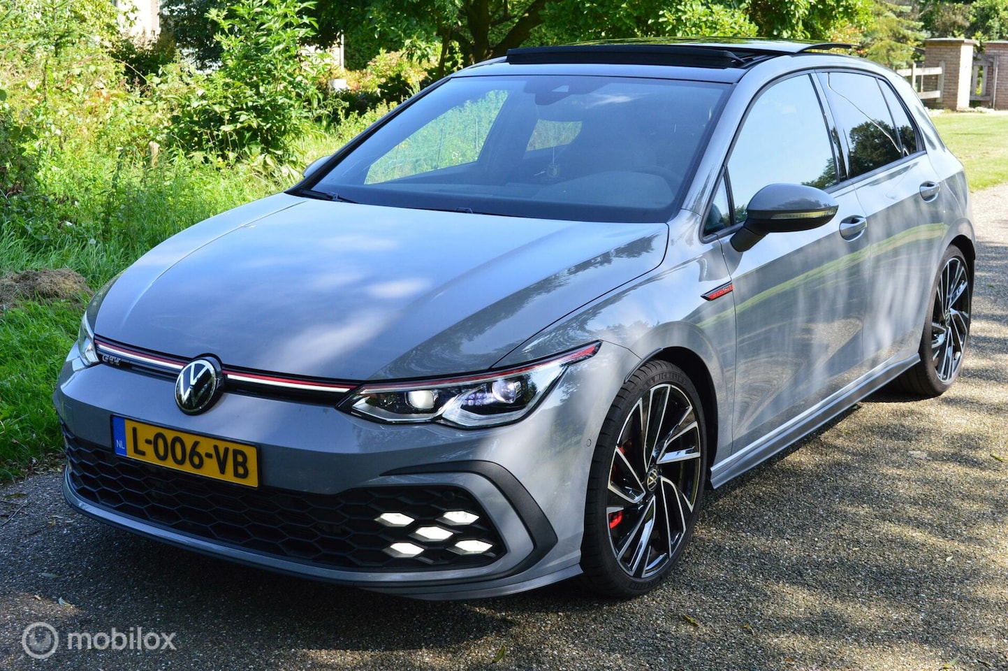 Volkswagen Golf - 8 GTI 2.0 TSI NARDO / IQ / PANORAMA / NAP - AutoWereld.nl