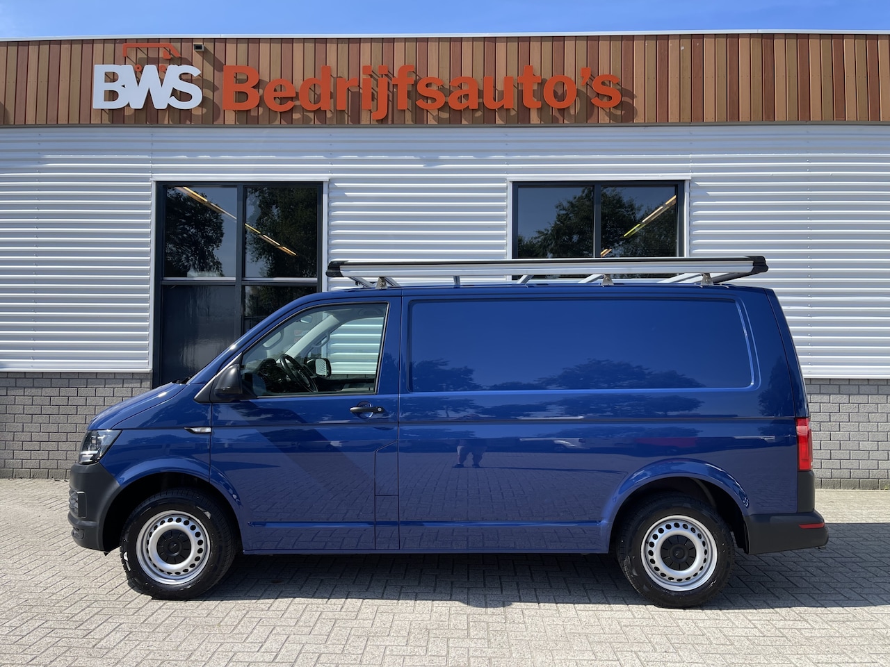 Volkswagen Transporter - 2.0 TDI 102pk L1H1 Comfortline / vaste prijs rijklaar € 17.950 ex btw / lease vanaf € 329 - AutoWereld.nl