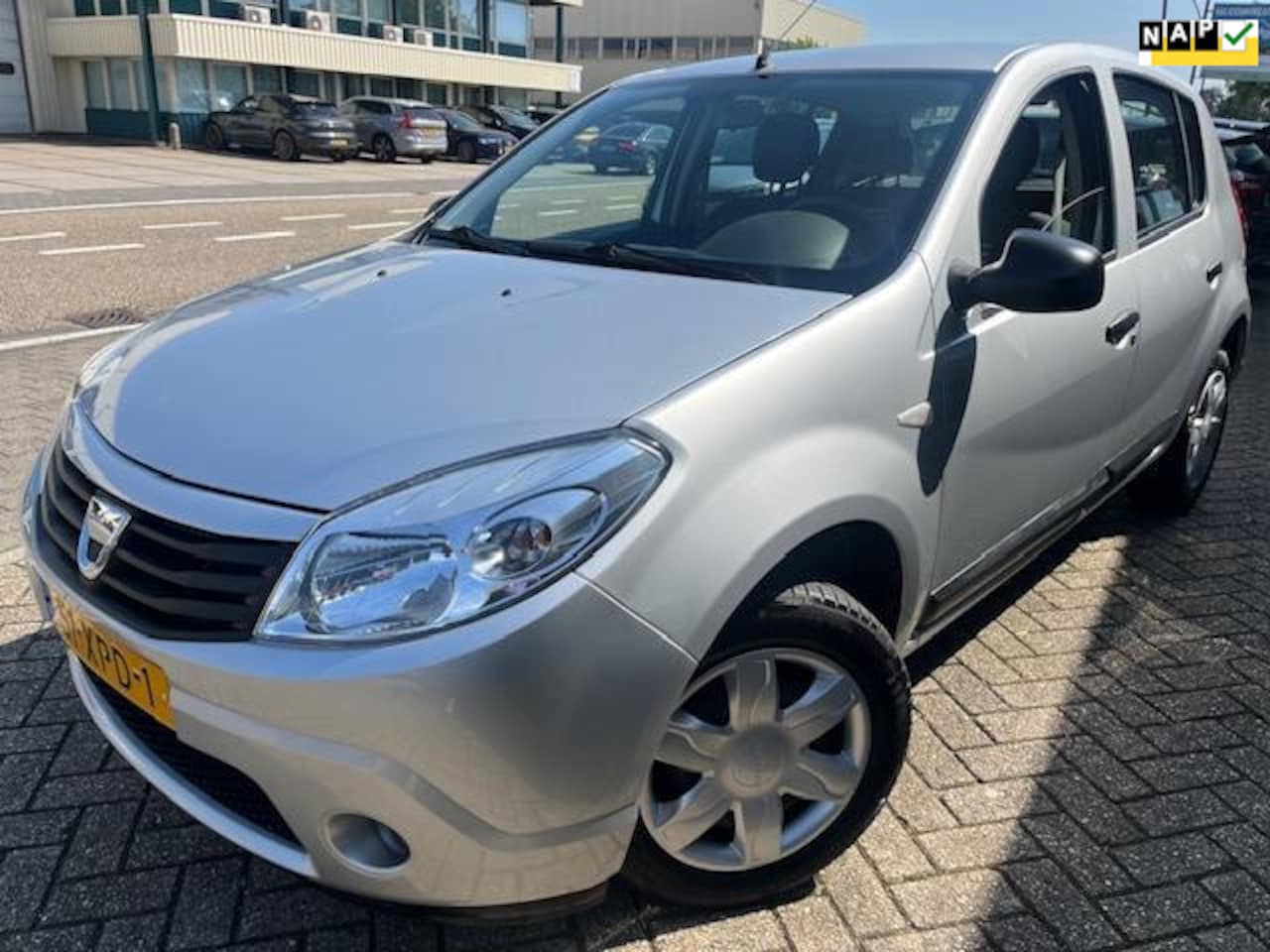 Dacia Sandero - 1.2 Aniversare 89314km airco - AutoWereld.nl