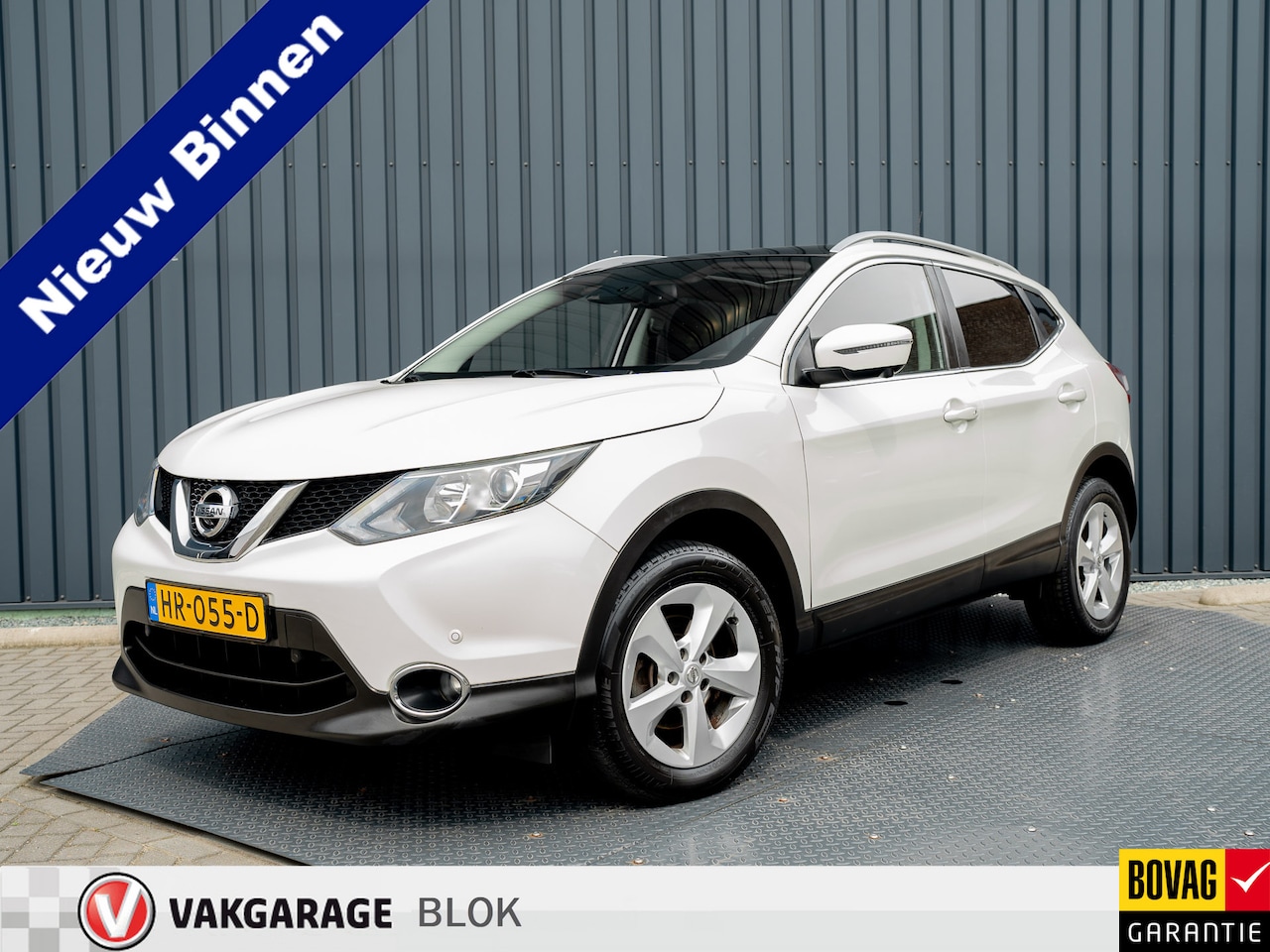 Nissan Qashqai - 1.2 Connect Edition | Panodak | 360 Camera | Trekhaak | Prijs Rijklaar!! - AutoWereld.nl