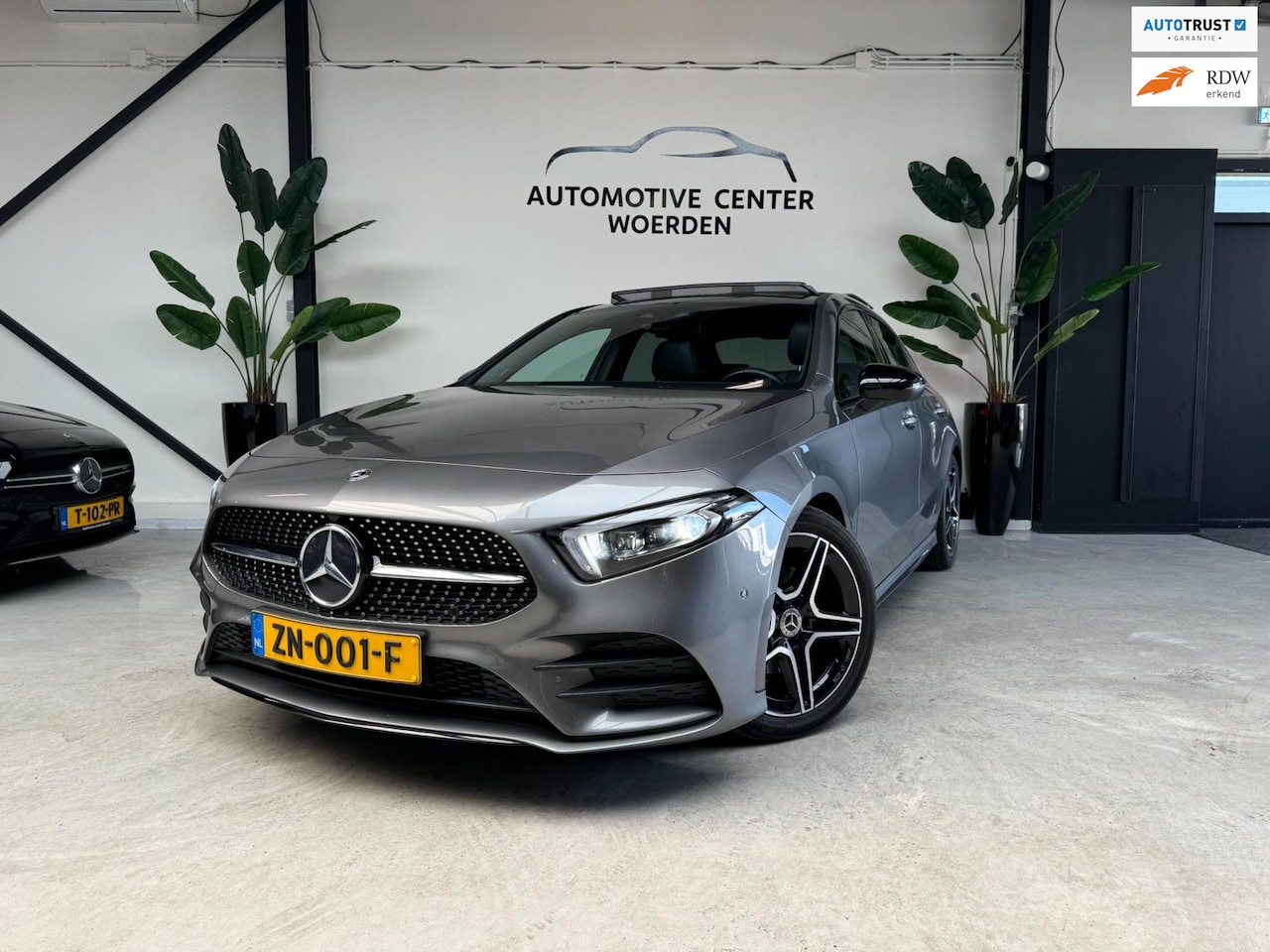 Mercedes-Benz A-klasse - 200 AMG PANO SFEERVERL MEMORY - AutoWereld.nl