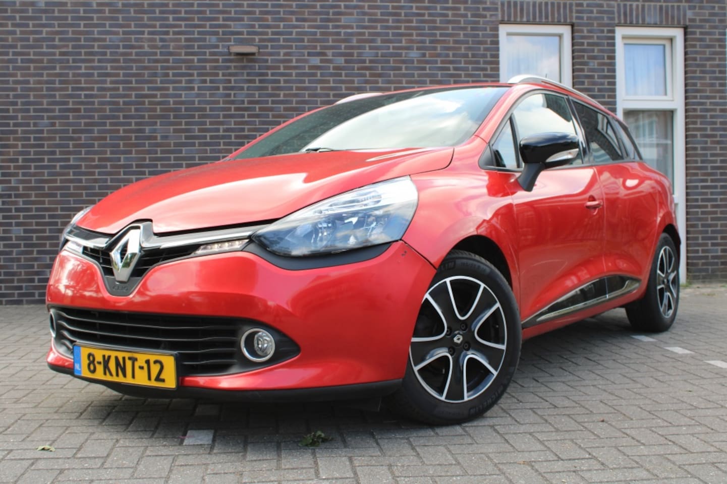 Renault Clio Estate - 0.9 TCe-airco-cruise-navi-lmv - AutoWereld.nl