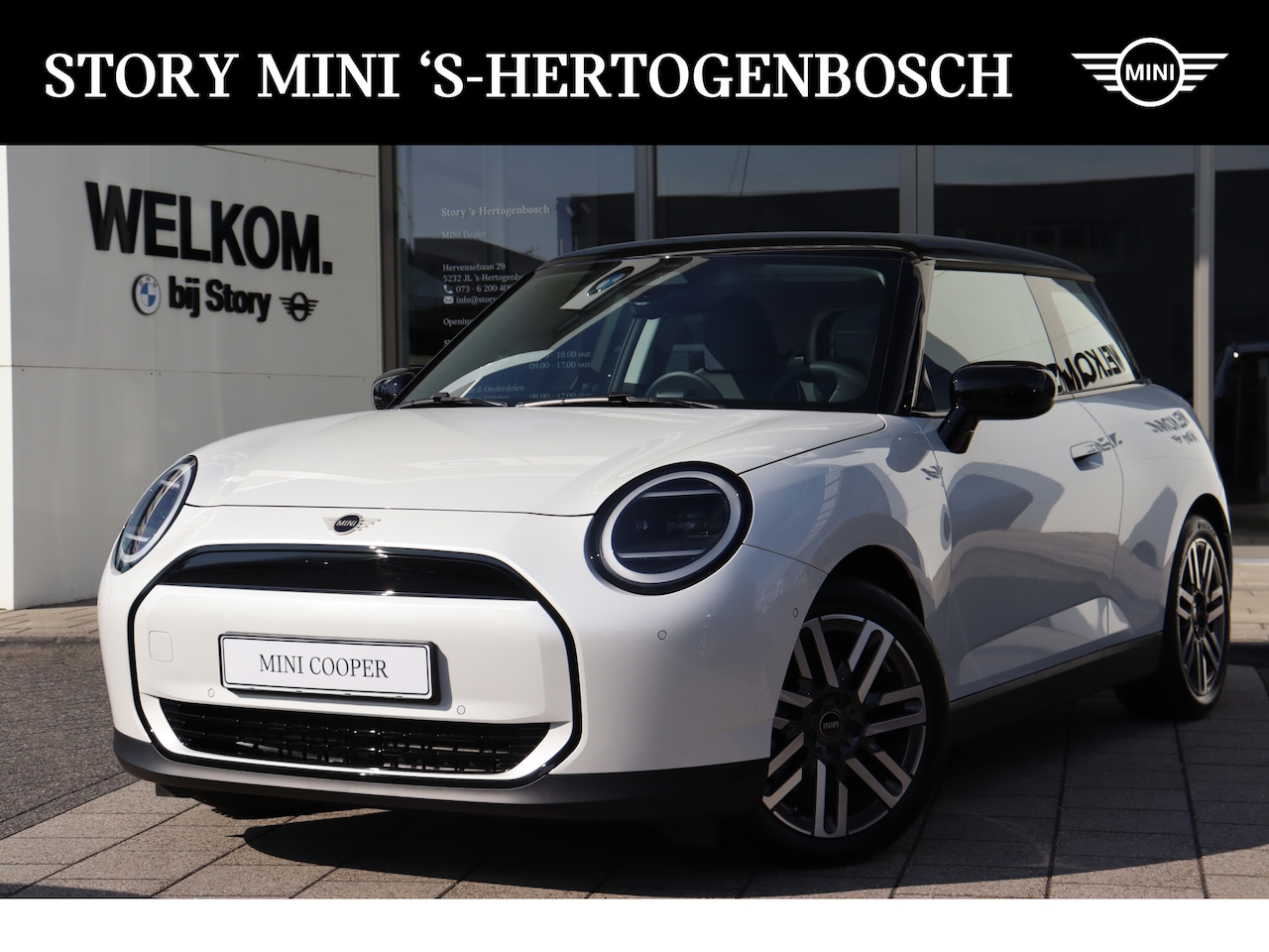 MINI Cooper - Hatchback E / Classic / Pakket S / 17 inch Parallel Spoke 2-tone - AutoWereld.nl