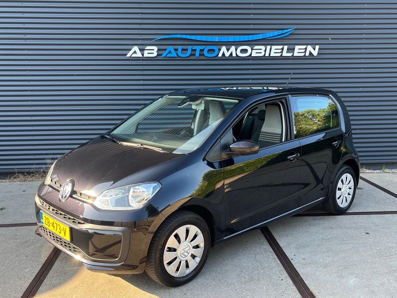 Volkswagen Up! - 1.0 BMT move up! 5 DEURS/ BLUETOOTH/ LED VERL - AutoWereld.nl