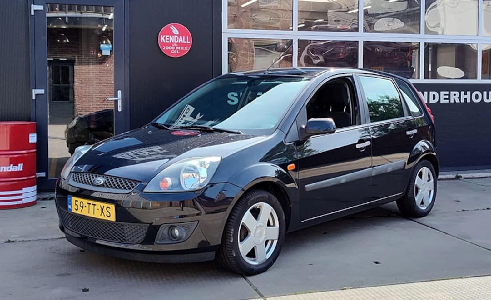 Ford Fiesta - 1.6-16V Futura 1.6-16V Futura - AutoWereld.nl