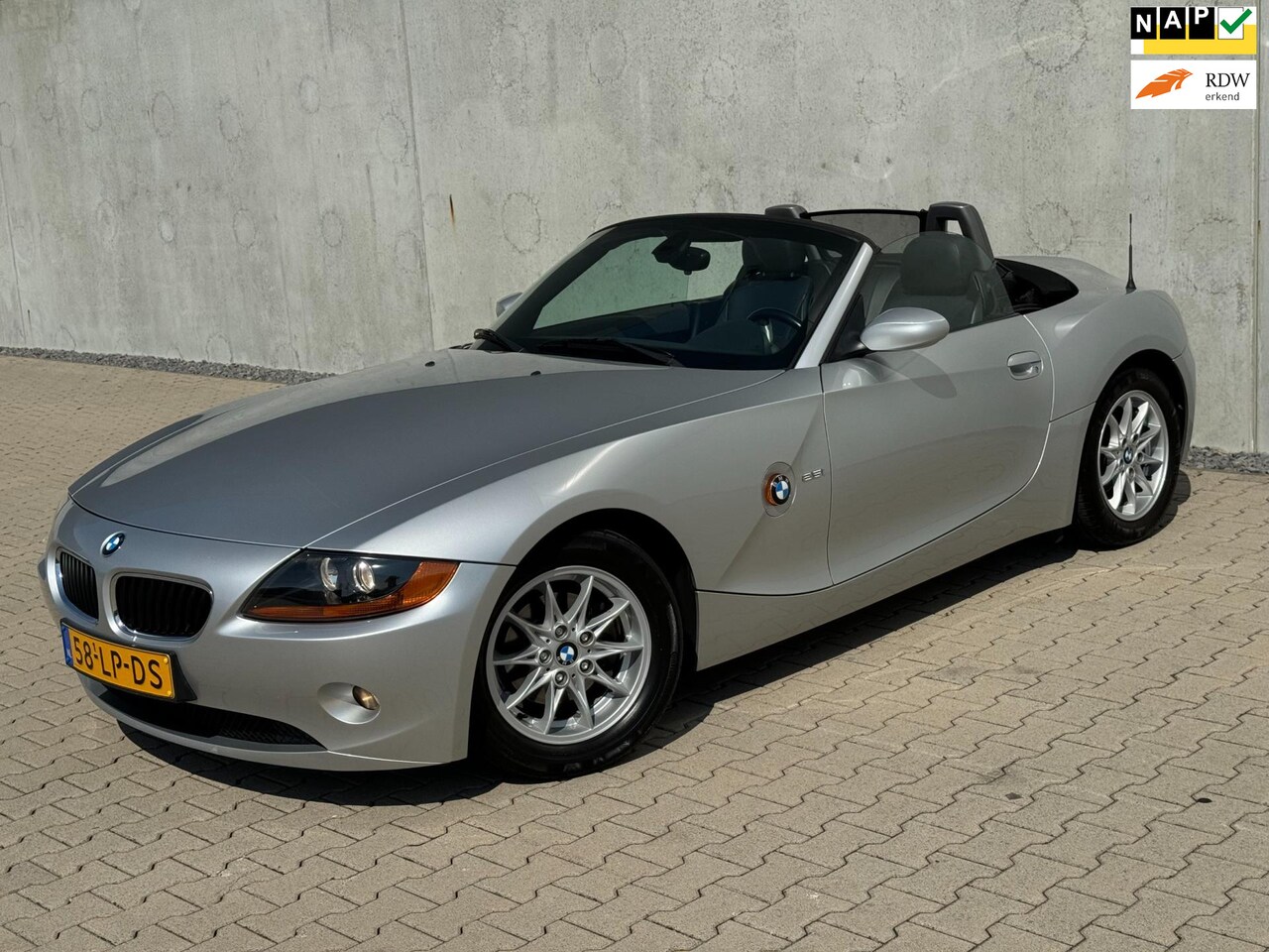 BMW Z4 Roadster - 2.5i S NL-auto Leer Velgen Clima - AutoWereld.nl