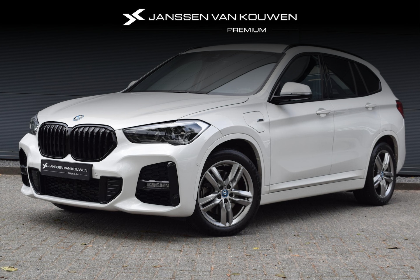 BMW X1 - xDrive25e eDrive Edition | M Sportpakket | Navigatie | Trekhaak | - AutoWereld.nl