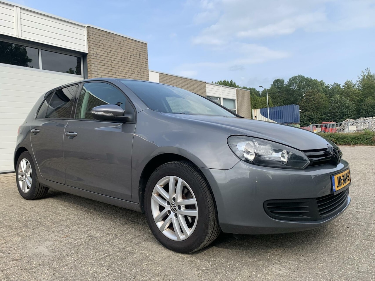 Volkswagen Golf - 1.4 Easyline 5DR APK Airco Navi Scherm Elektrische ramen - AutoWereld.nl