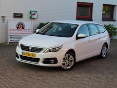 Peugeot 308 - 1.2 PureTech 110pk Active Pack/ Navigatie/ Apple Carplay/ All season banden/ Cruise contro