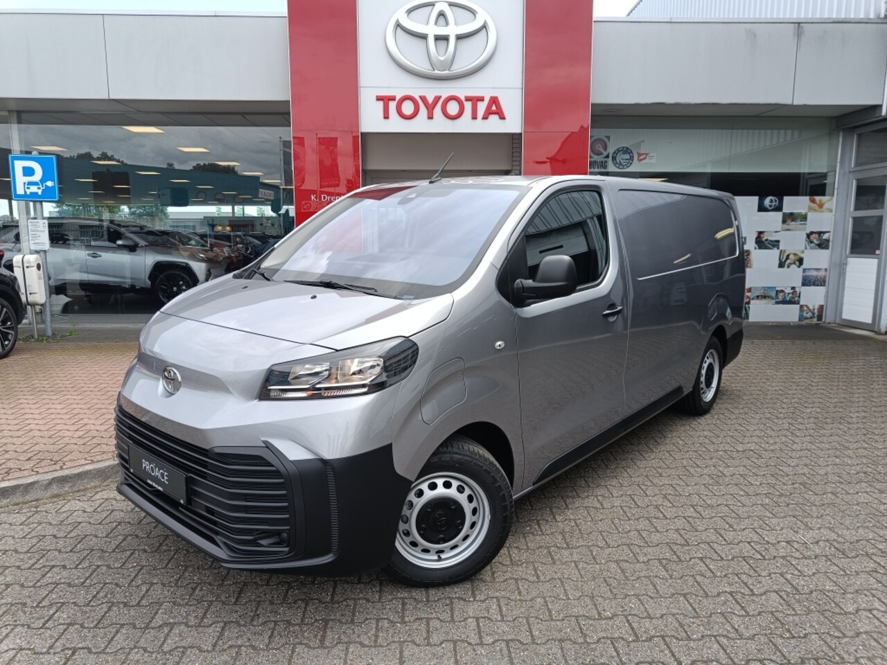 Toyota ProAce Electric Worker - Standard Range Challenger Long 50 kWh | Direct Leverbaar | Cruis - AutoWereld.nl