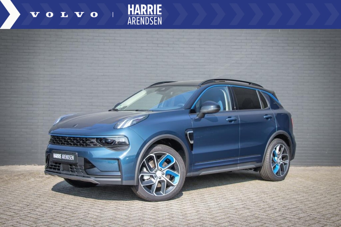 Lynk & Co 01 - Plug-in Hybrid | Adaptive cruise control | Panoramadak | LED koplampen | Camera | Stoelver - AutoWereld.nl