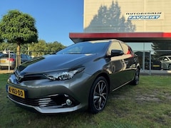 Toyota Auris - 1.8 HYBRID DYNAMIC ULTIMATE/WINTERSET/DEALERONDERHOUDEN