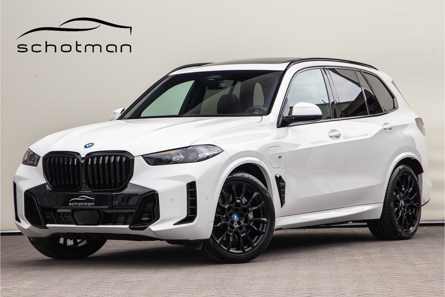 BMW X5 - xDrive50e M-Sportpakket, Panorama, Harman-Kardon, Luchtvering 2024 - AutoWereld.nl