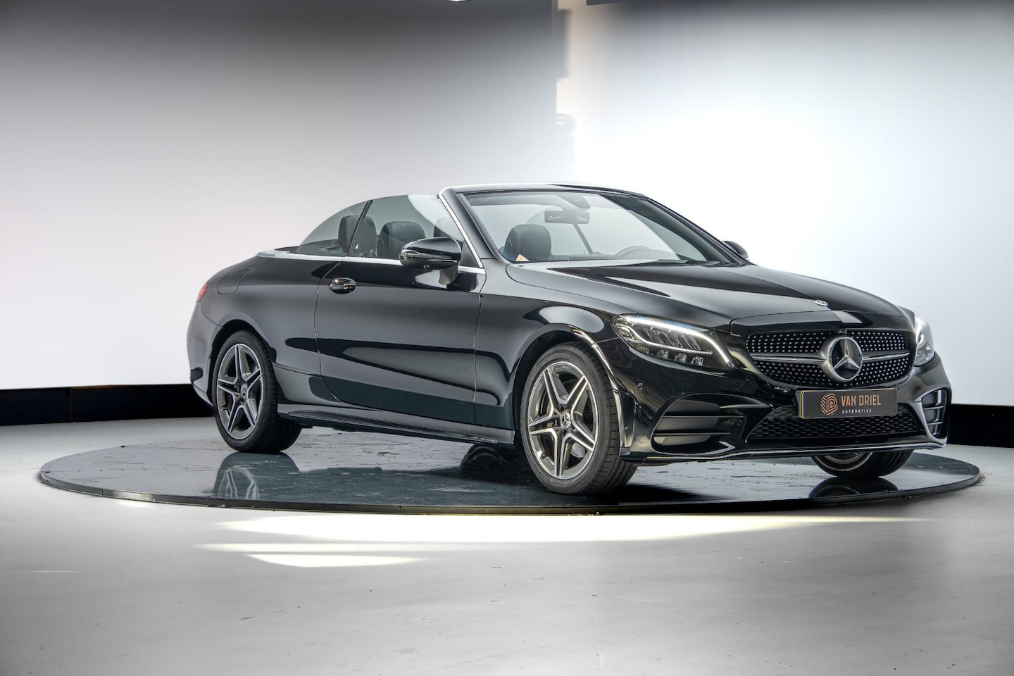 Mercedes-Benz C-klasse Cabrio - 180 Advantage Pack | AMG | Burmester | 360 camera | - AutoWereld.nl