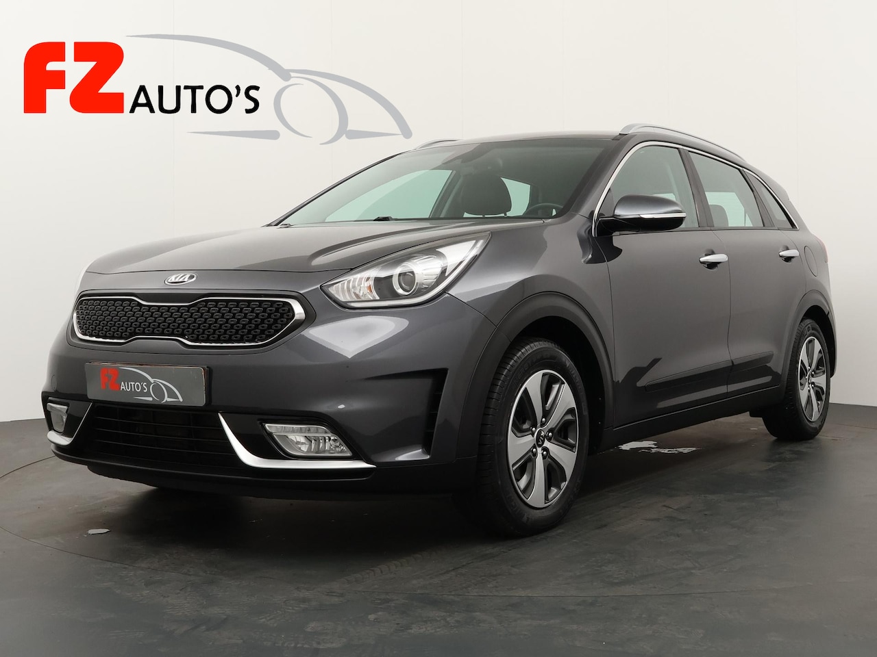 Kia Niro - 1.6 GDi Hybrid First Edition | Hoge instap | Trekhaak | Metallic | - AutoWereld.nl