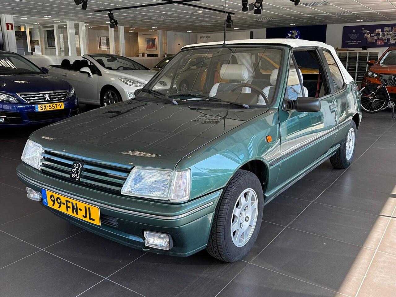 Peugeot 205 - 1.4 CABRIOLET ROLAND GARROS - AutoWereld.nl