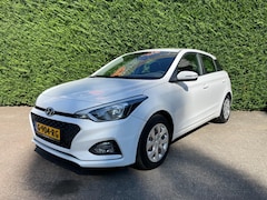 Hyundai i20 - 1.0 T-GDI i-Motion, Trekhaak, Cruise controle, 40.000 km Eerste eigenaar