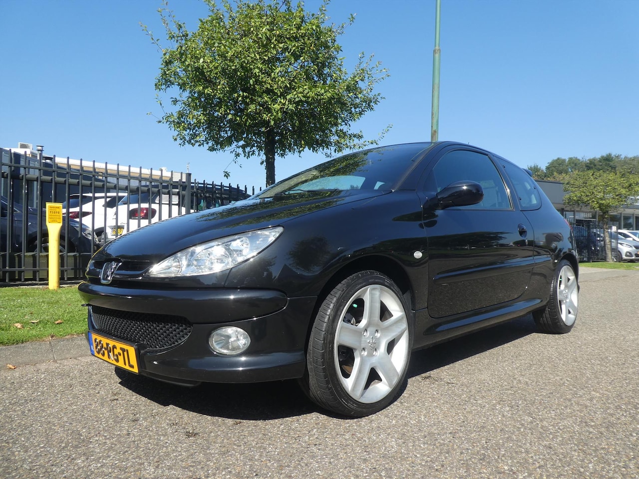 Peugeot 206 - 2.0 16V RC 130KW 3DRS CLIMA NWE APK - AutoWereld.nl