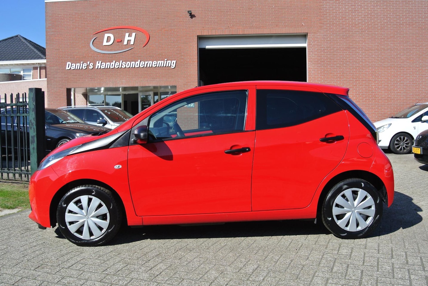 Toyota Aygo - 1.0 VVT-i x-fun airco nieuwe apk inruil mogelijk - AutoWereld.nl