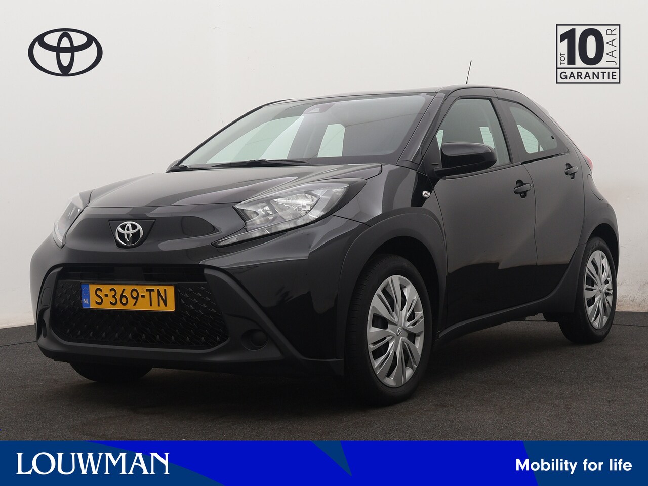 Toyota Aygo X - 1.0 VVT-i MT play 1.0 VVT-i MT play - AutoWereld.nl