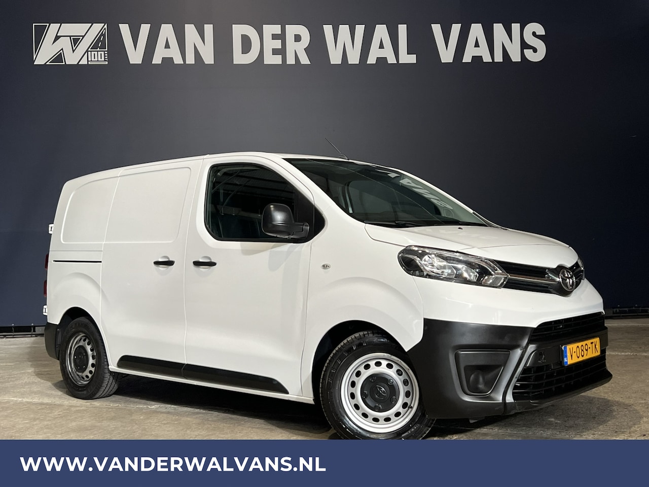 Toyota ProAce Compact - 1.6 D-4D L1H1 Euro6 Airco | Cruisecontrol | Parkeersensoren Bijrijdersbank - AutoWereld.nl