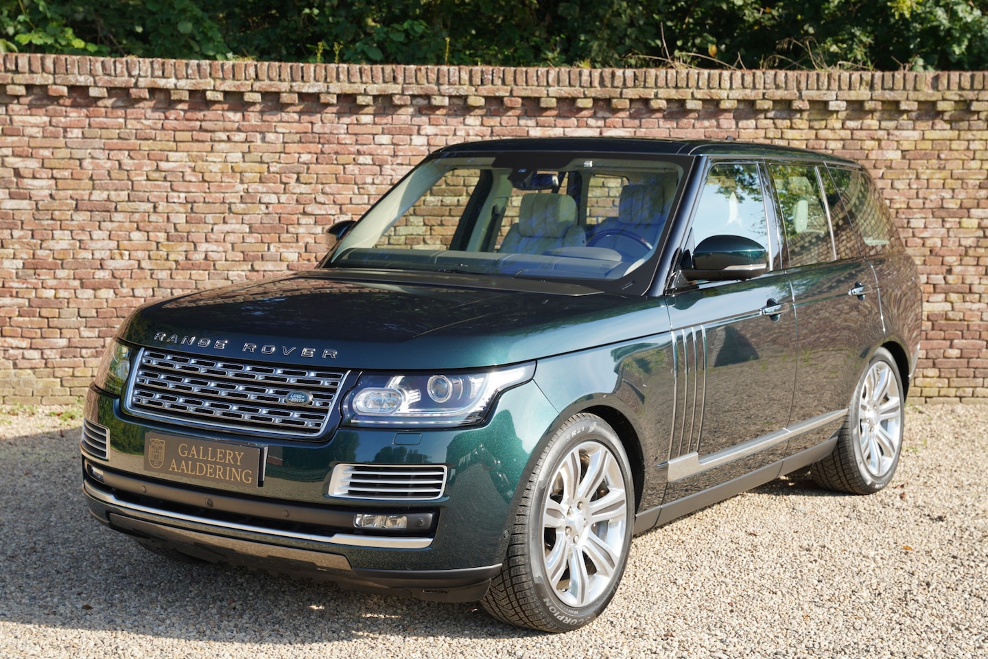 Land Rover Range Rover - 5.0 V8 Supercharged Autobiography Delivered new to the first and only owner in Luxembourg, - AutoWereld.nl