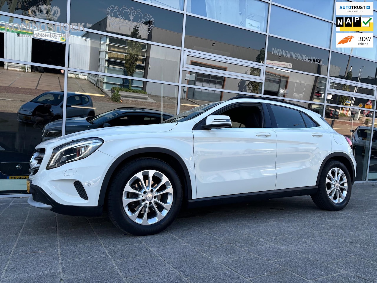 Mercedes-Benz GLA-Klasse - 200 Ambition Automaat - AutoWereld.nl