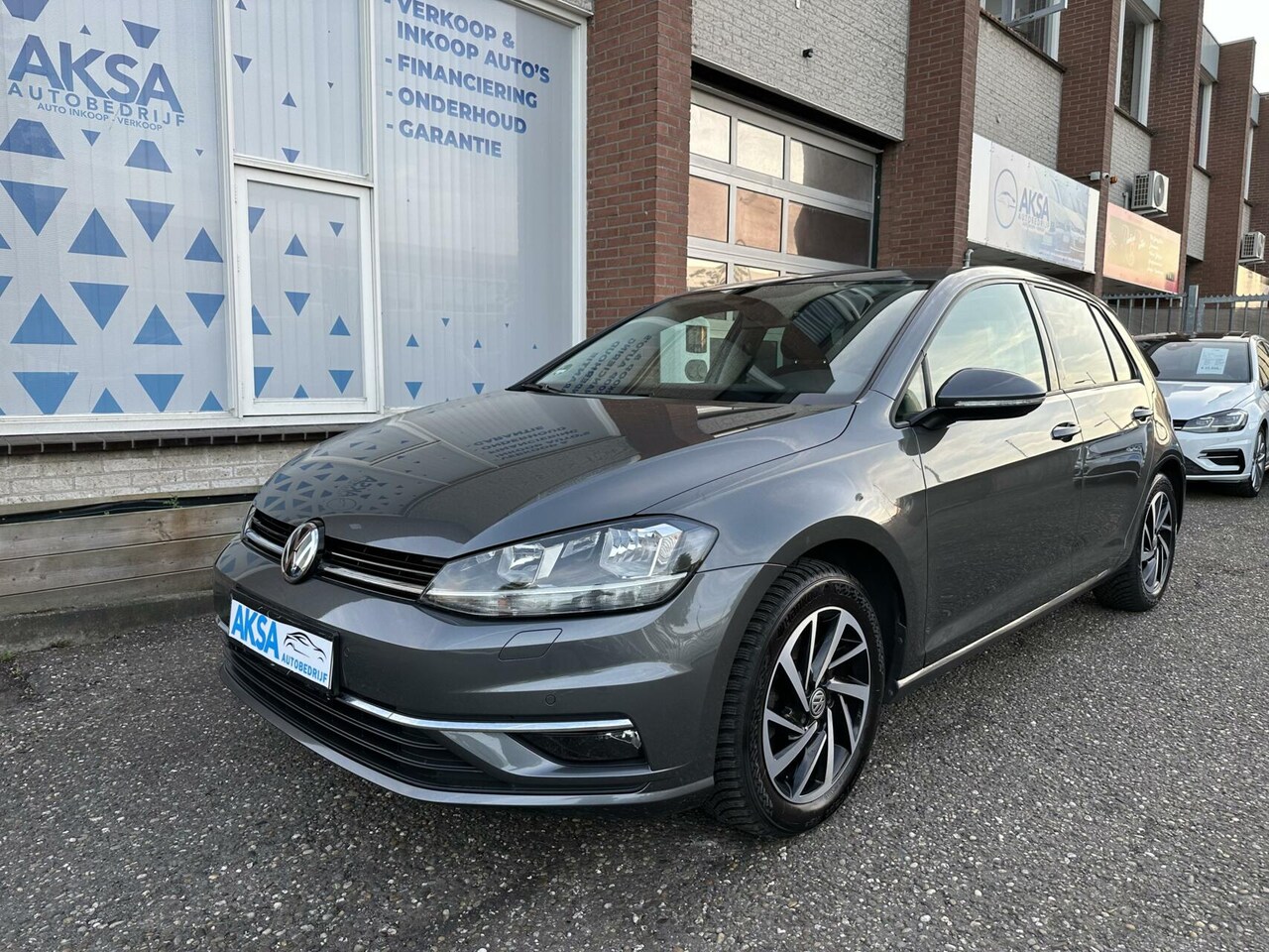 Volkswagen Golf - 1.0 TSI 110pk Join Navi/CarPlay/Garantie/Stlvw - AutoWereld.nl