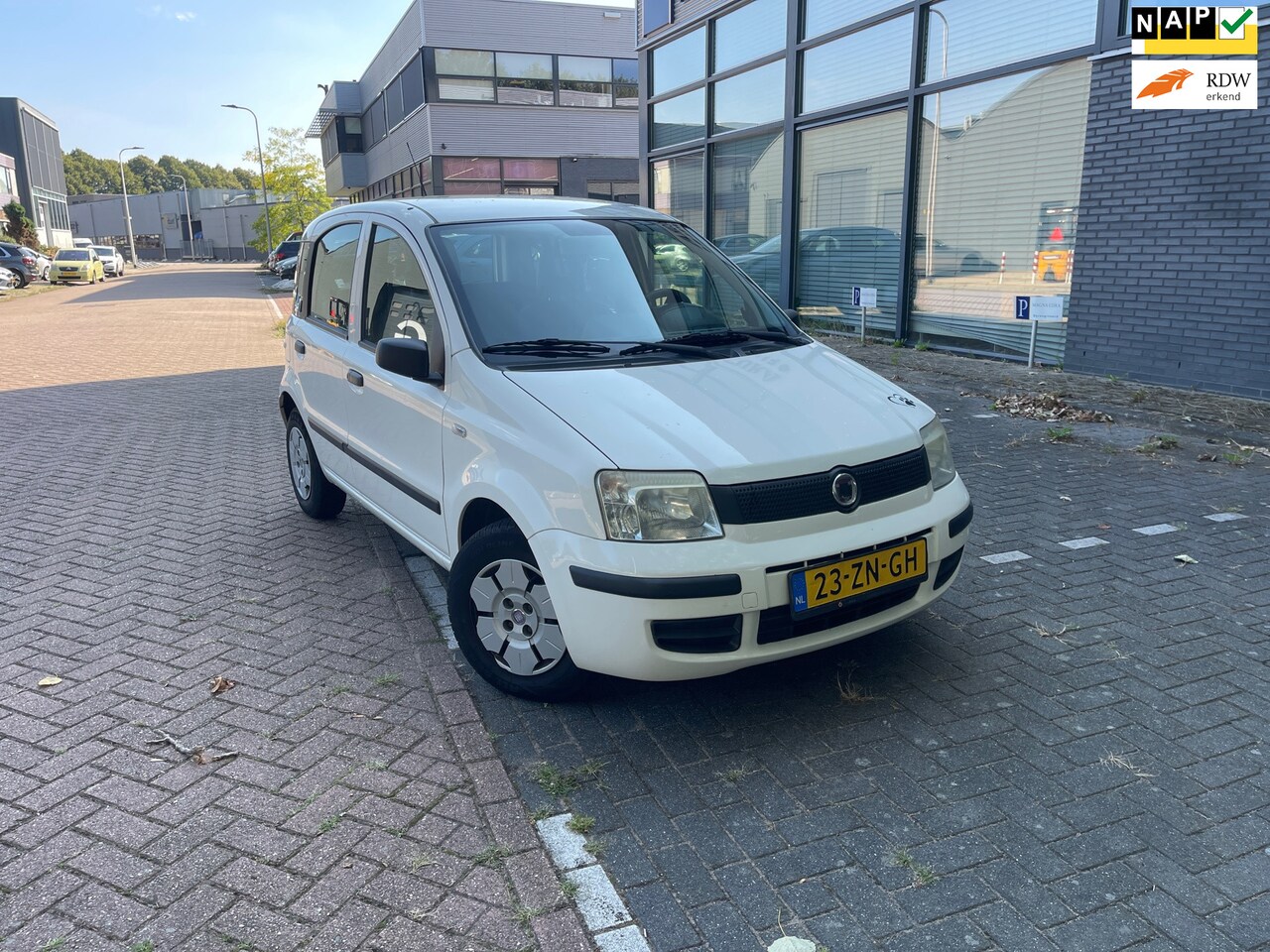 Fiat Panda - 1.1 Active 5 Dr APK 2025 Volledig onderhouden - AutoWereld.nl