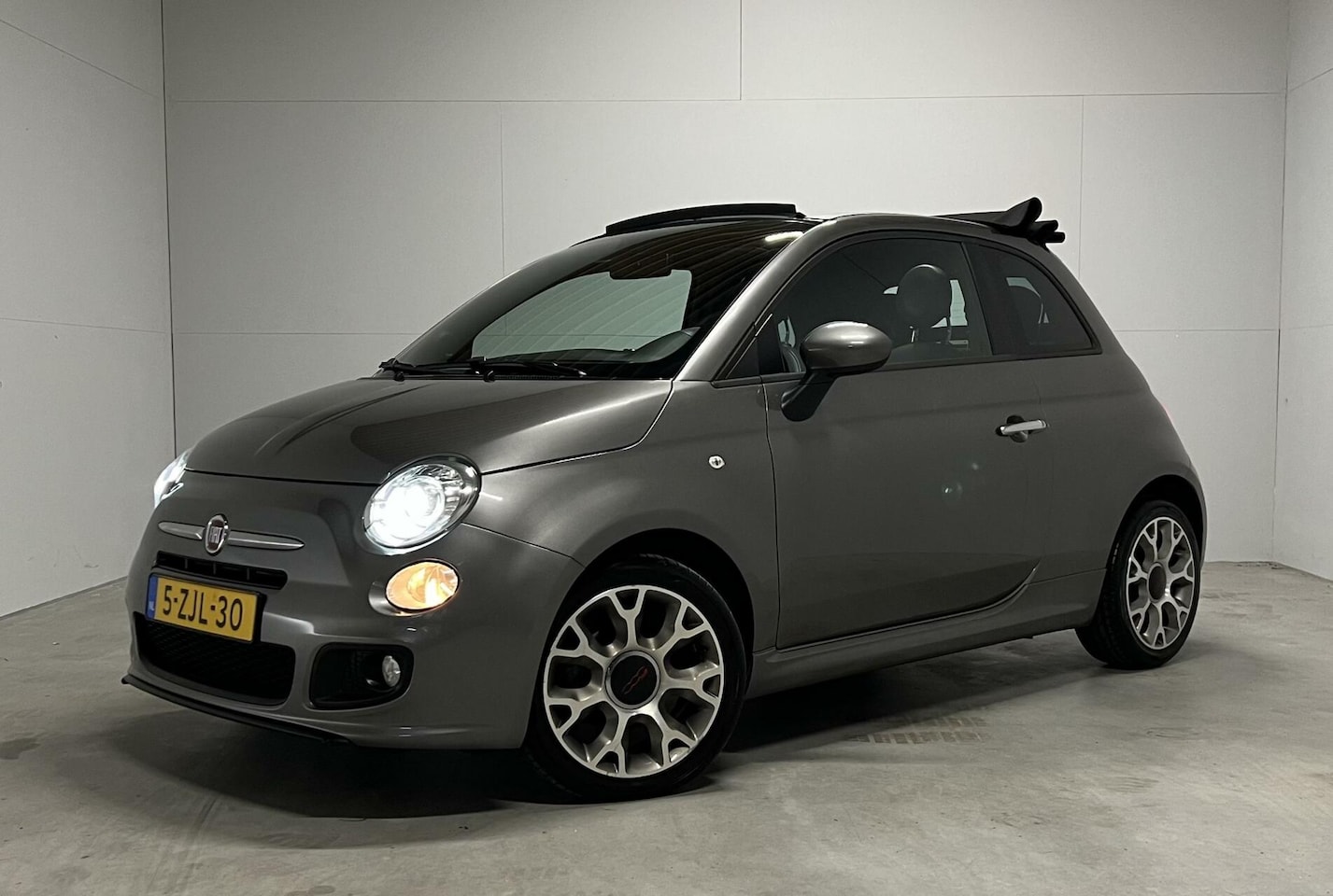 Fiat 500 C - 0.9 TwinAir Turbo 500S Sport Cabrio Clima Virtual - AutoWereld.nl