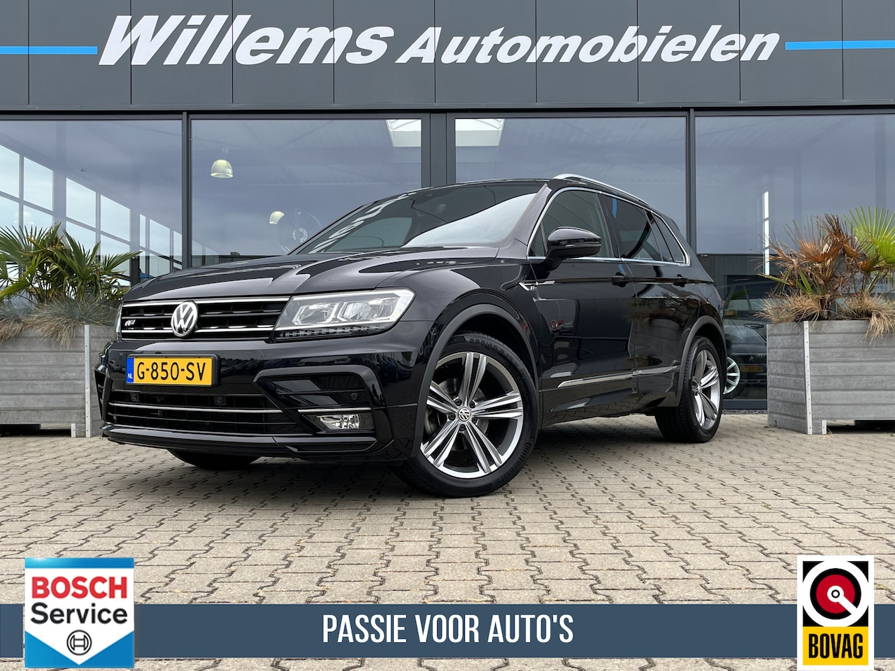 Volkswagen Tiguan - R-Line Business Climate control, Adaptive Cruise Control, Wegklapbare Trekhaak - AutoWereld.nl