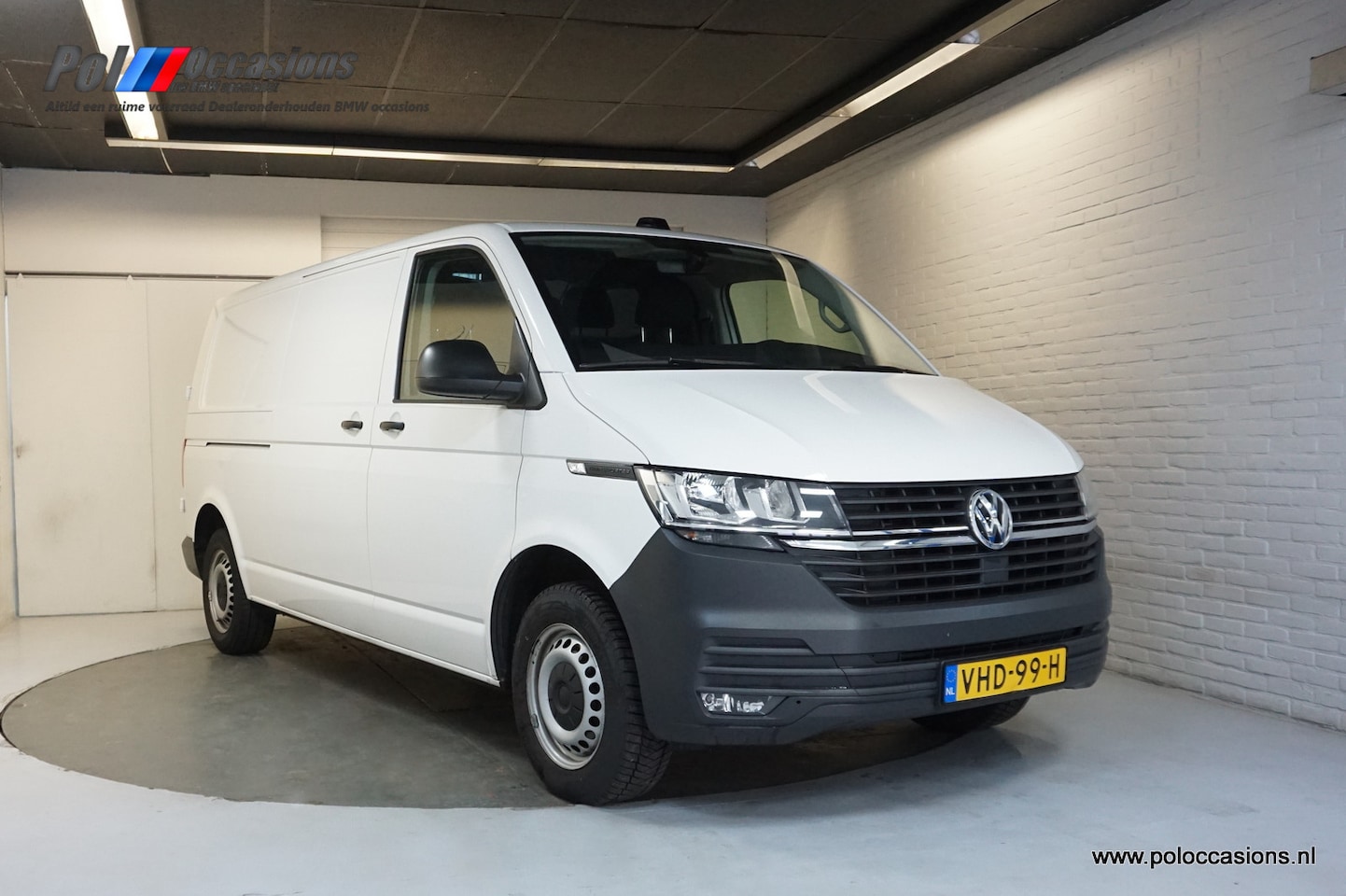 Volkswagen Transporter - 2.0 TDI L2H1 DAB+ | Enkele cabine | Bank | Navig - AutoWereld.nl