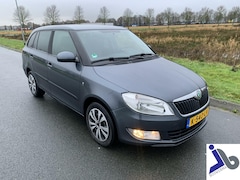 Skoda Fabia Combi - 1.2 TSI Airco, Trekhaak, privacy glass, Inruil mogelijk 1.2 TSI Ambition