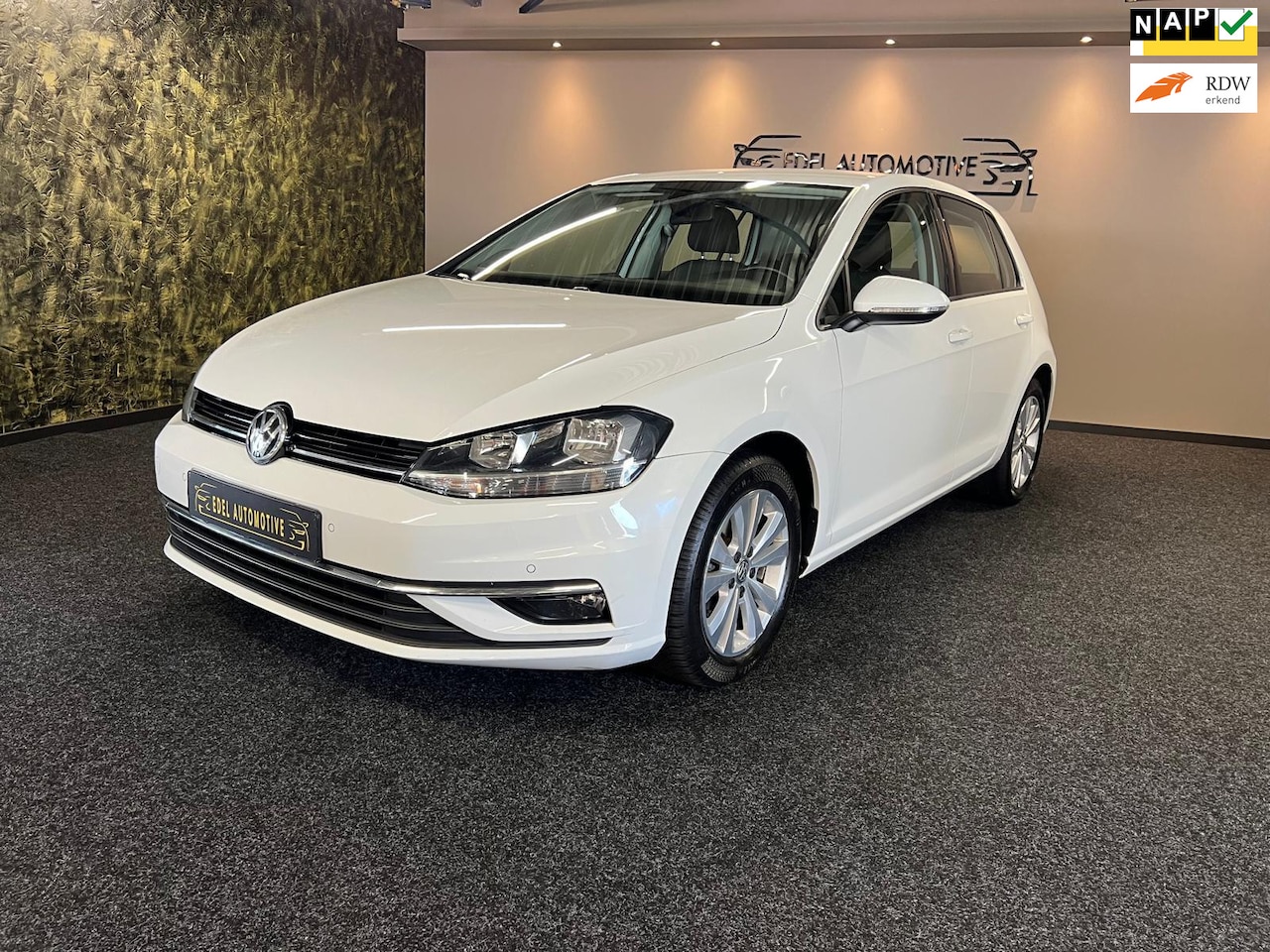 Volkswagen Golf - 1.0 TSI Comfortline-NAVI-AIRCO-CARPLAY-STOELVERW-TREKHAAK - AutoWereld.nl