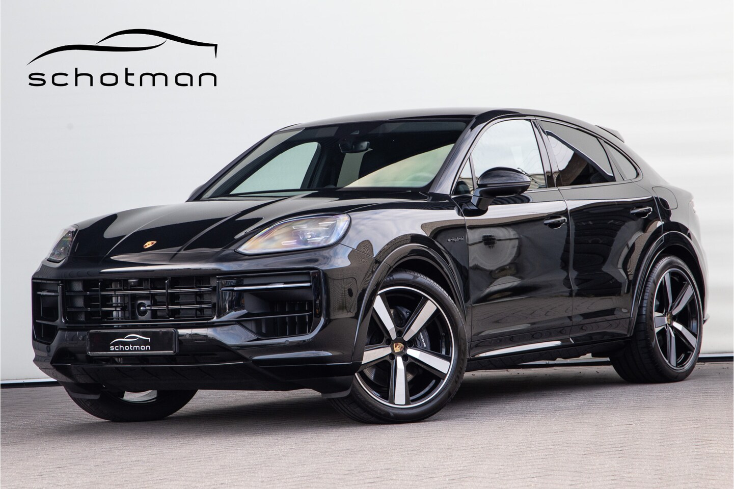 Porsche Cayenne Coupé - 3.0 E-Hybrid Facelift, Sport-Design, Bijrijdersdisplay, Bose, Carbon, 18-weg sportstoelen - AutoWereld.nl