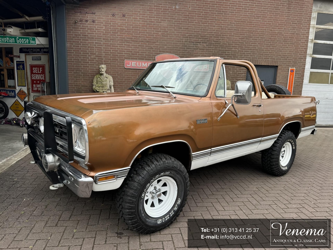 Dodge Ramcharger - Plymouth Trailduster 4x4 - AutoWereld.nl