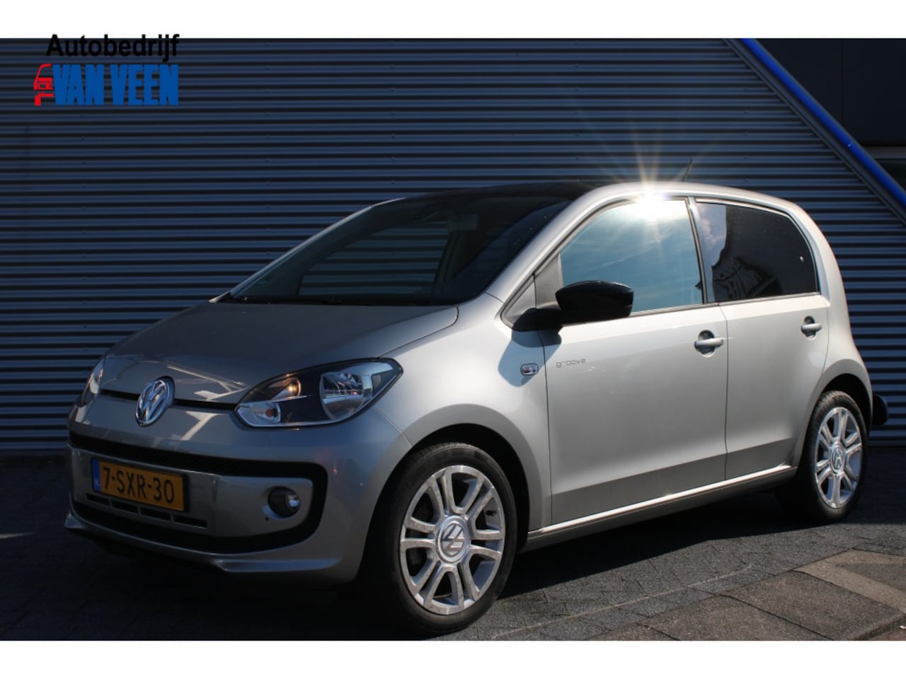 Volkswagen Up! - 1.0 groove up! BlM. - AutoWereld.nl