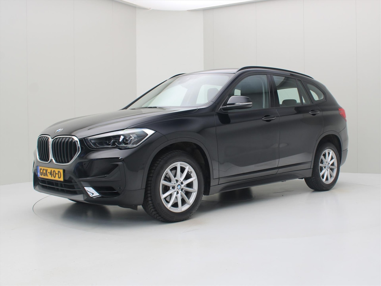 BMW X1 - sDrive18i 136pk Automaat Advantage Business [ LED+CAMERA+NAVI+CRUISE+CLIMATE+STOELVERWARMI - AutoWereld.nl