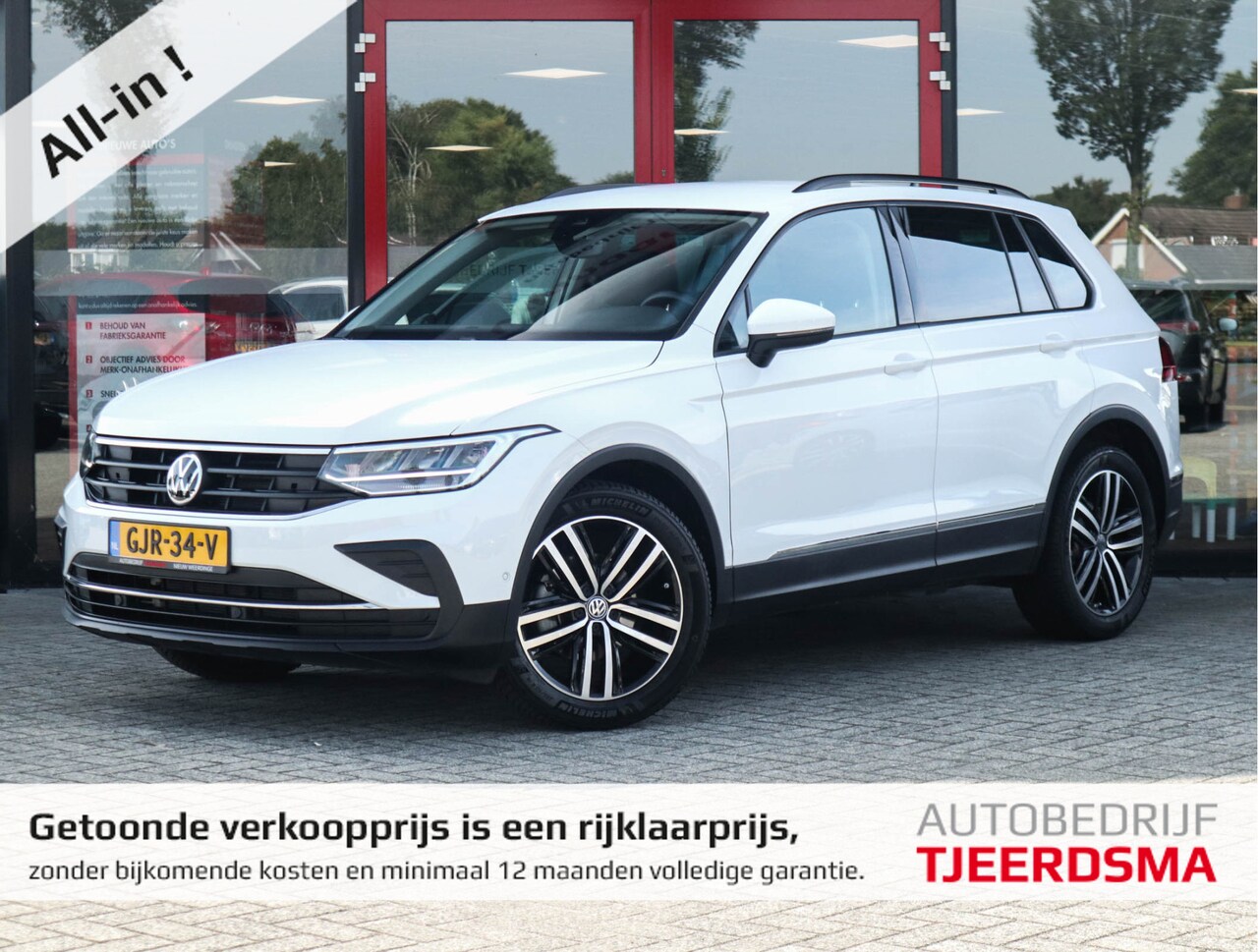 Volkswagen Tiguan - 1.5 TSI Life Business Navi/Clima/Adapt.Cruise/Stuurwiel-verwarmd/Camera/Massage-Stoel - AutoWereld.nl