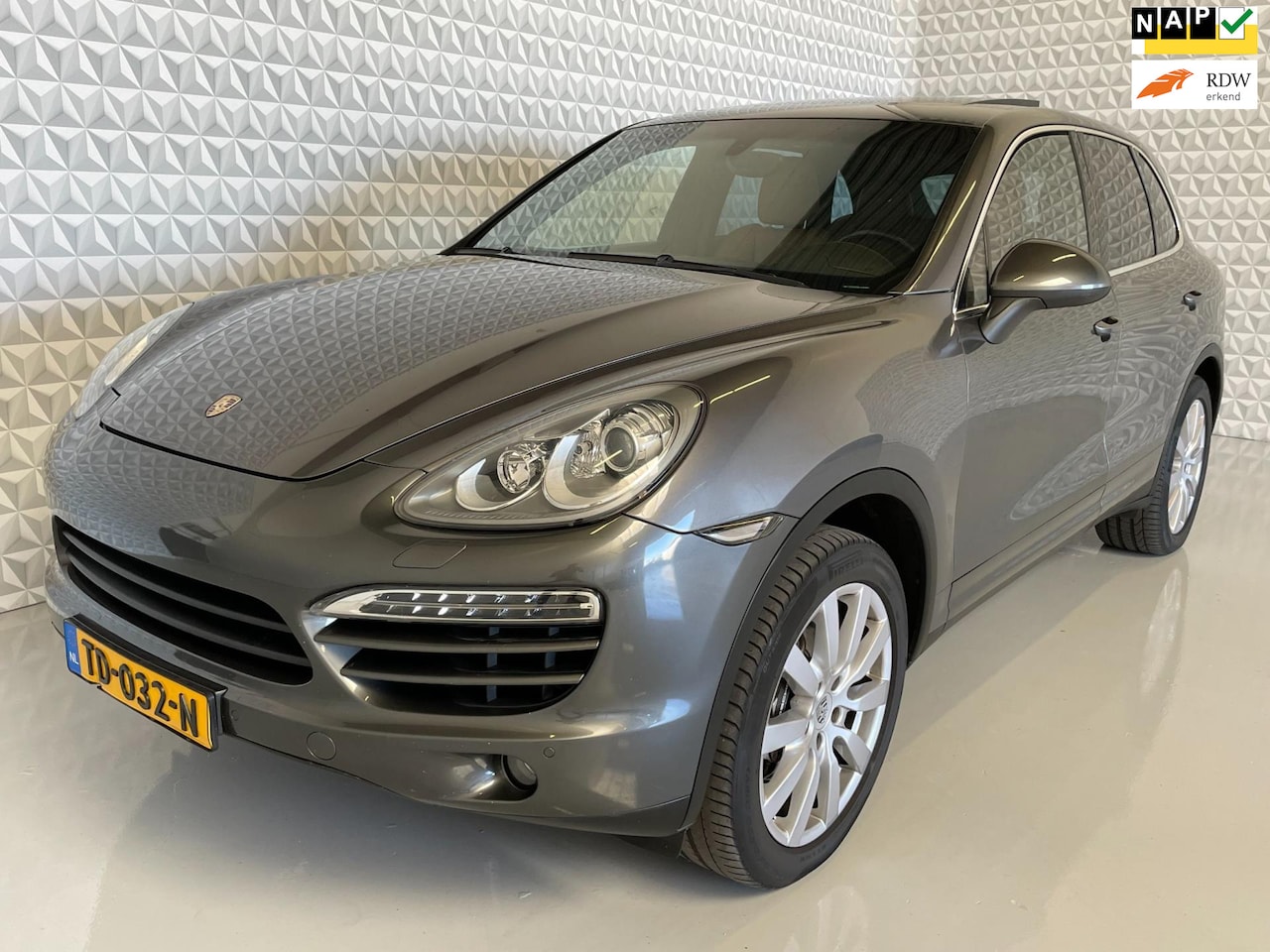 Porsche Cayenne - 3.0 D Panorama Navi Xenon PDC Trekhaak - AutoWereld.nl